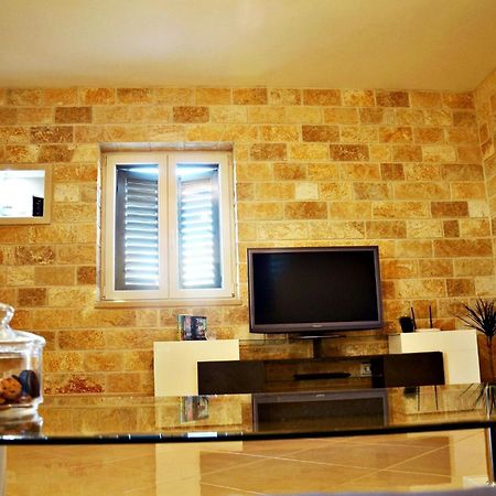 Apartment Luna Postira Dış mekan fotoğraf