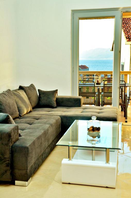 Apartment Luna Postira Dış mekan fotoğraf