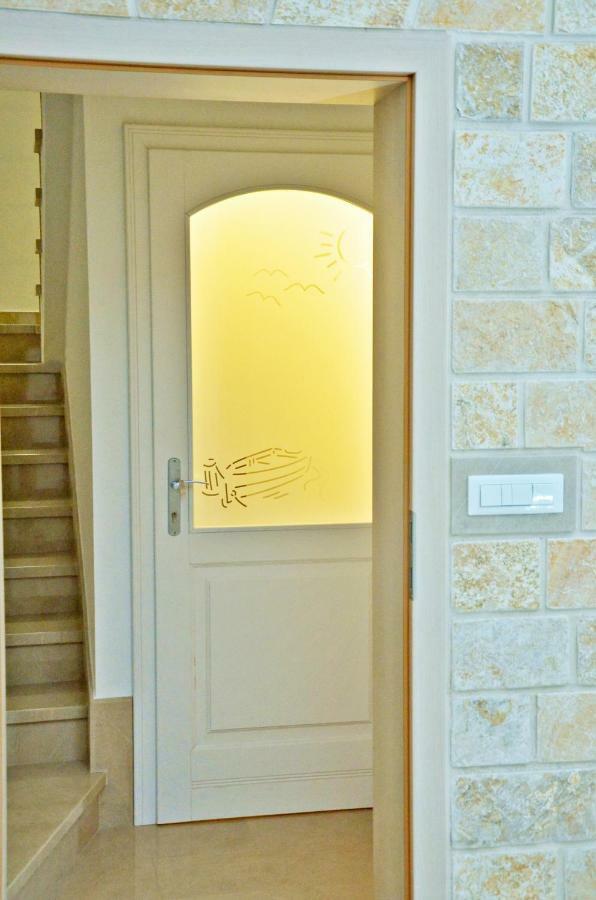Apartment Luna Postira Dış mekan fotoğraf